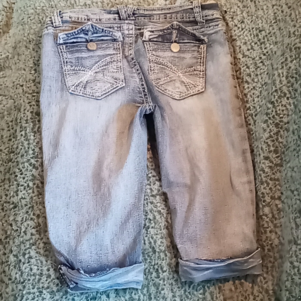 Capris - Picture 2 of 2